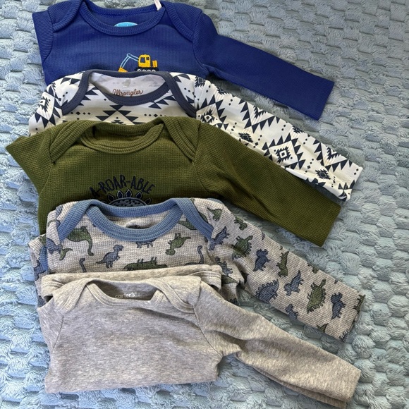 Other - Baby Long Sleeve Onesies baby 3-6